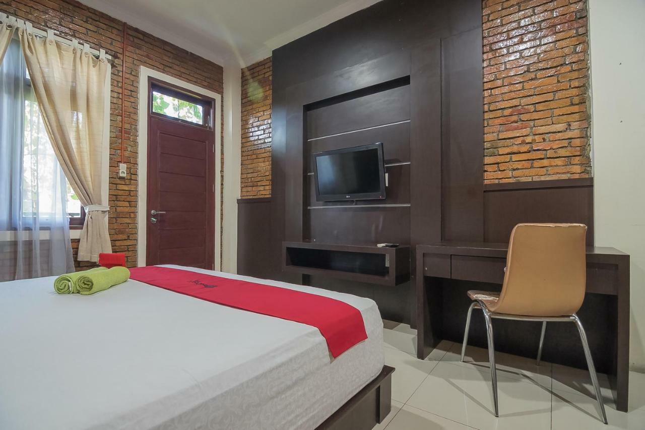 Reddoorz Plus Near Cambridge City Square 2 Medan Esterno foto
